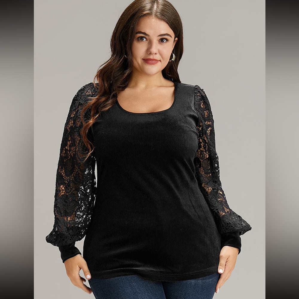BloomChic Black velvet and lace Blouse